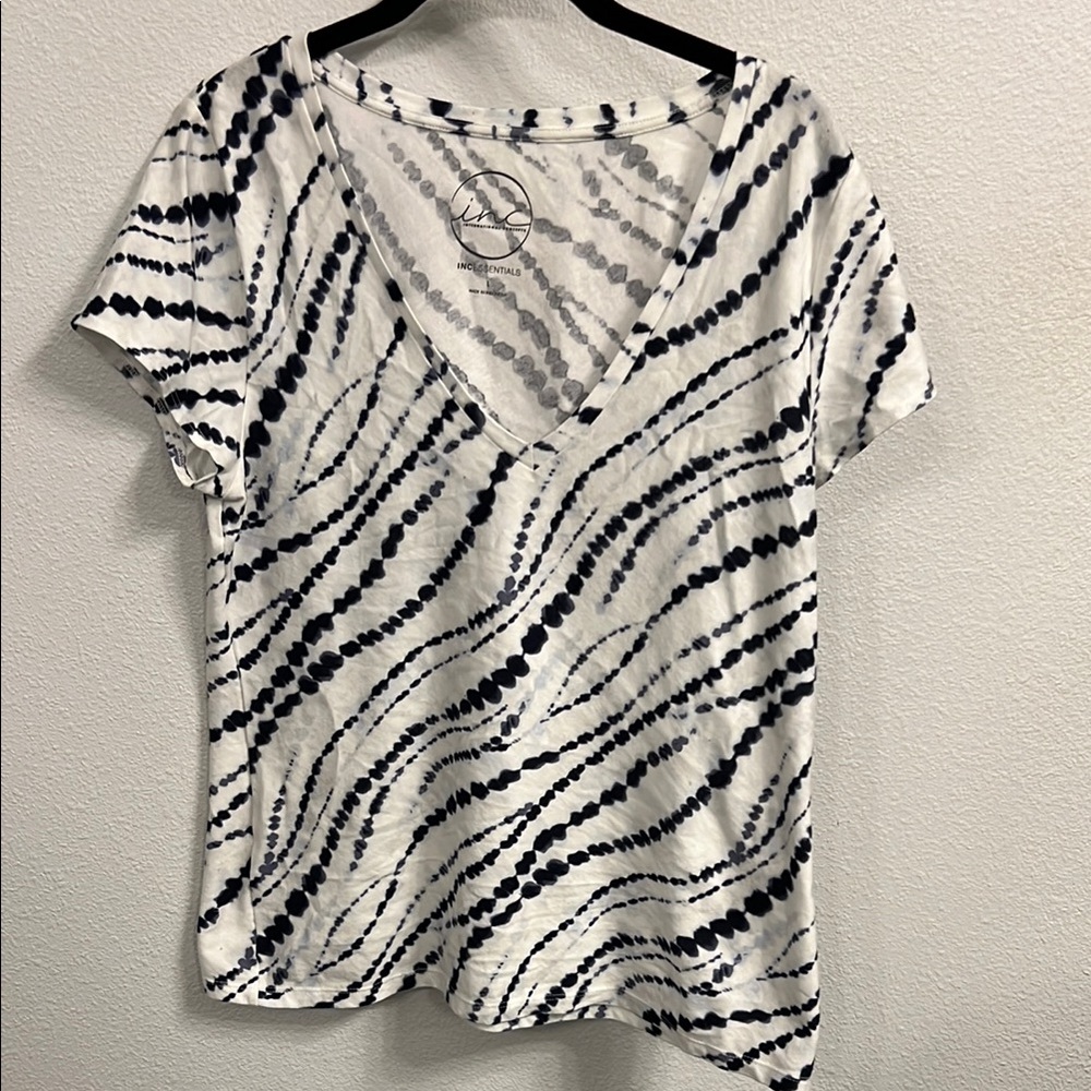 Women's Tie-Dye V-Neck Top